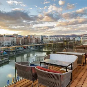 https://radisson-red.vienna-besthotels.com