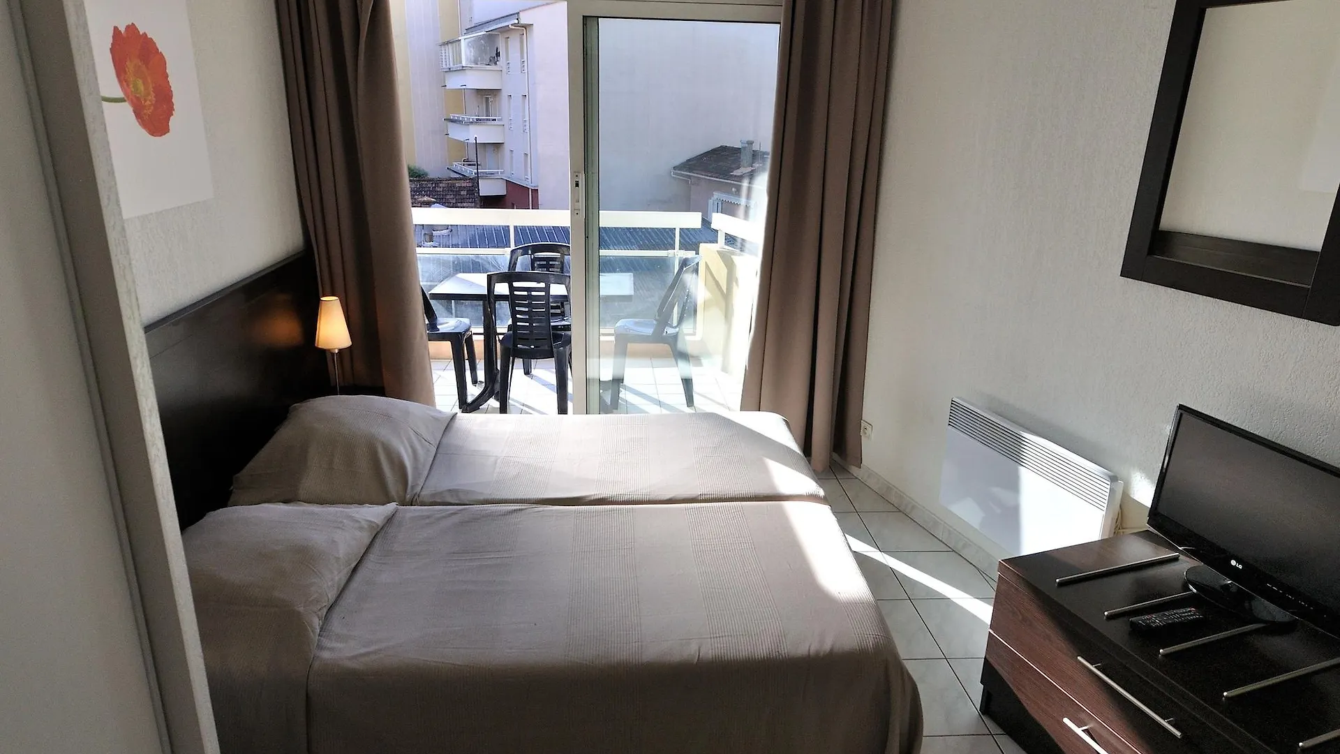 ** Apartahotel Residhotel Cannes Festival Francia